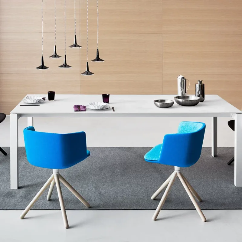 Conference rooms & boardroom: build the deal room