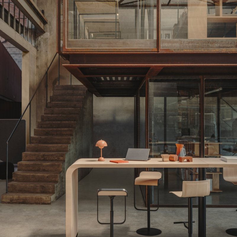Break area & coffee point that pulls people in