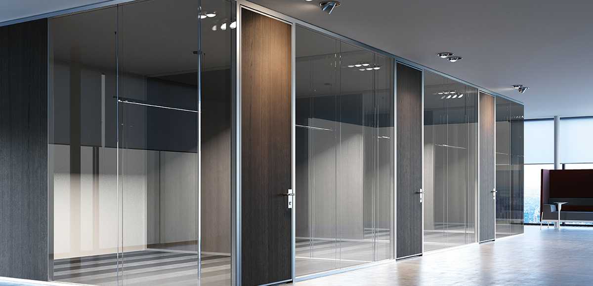 Kristal glass office partition wall by Frezza Italia