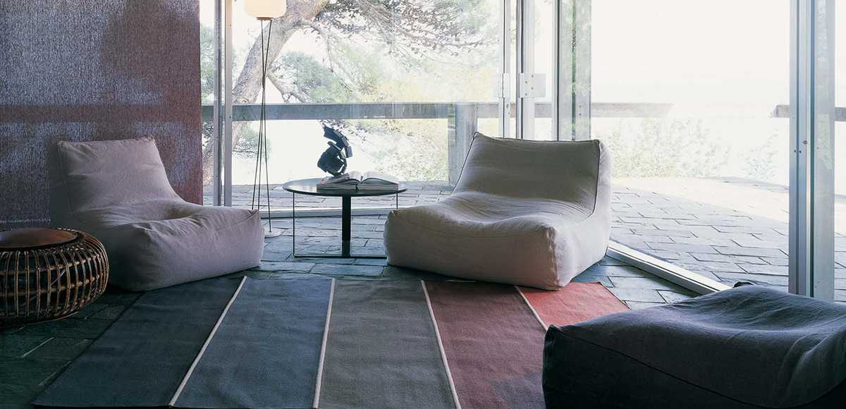 Zoe chaise longue armchair by Verzelloni, design Lievore Alther Molina