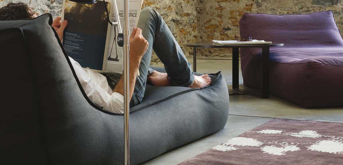 Zoe chaise longue armchair by Verzelloni, design Lievore Alther Molina