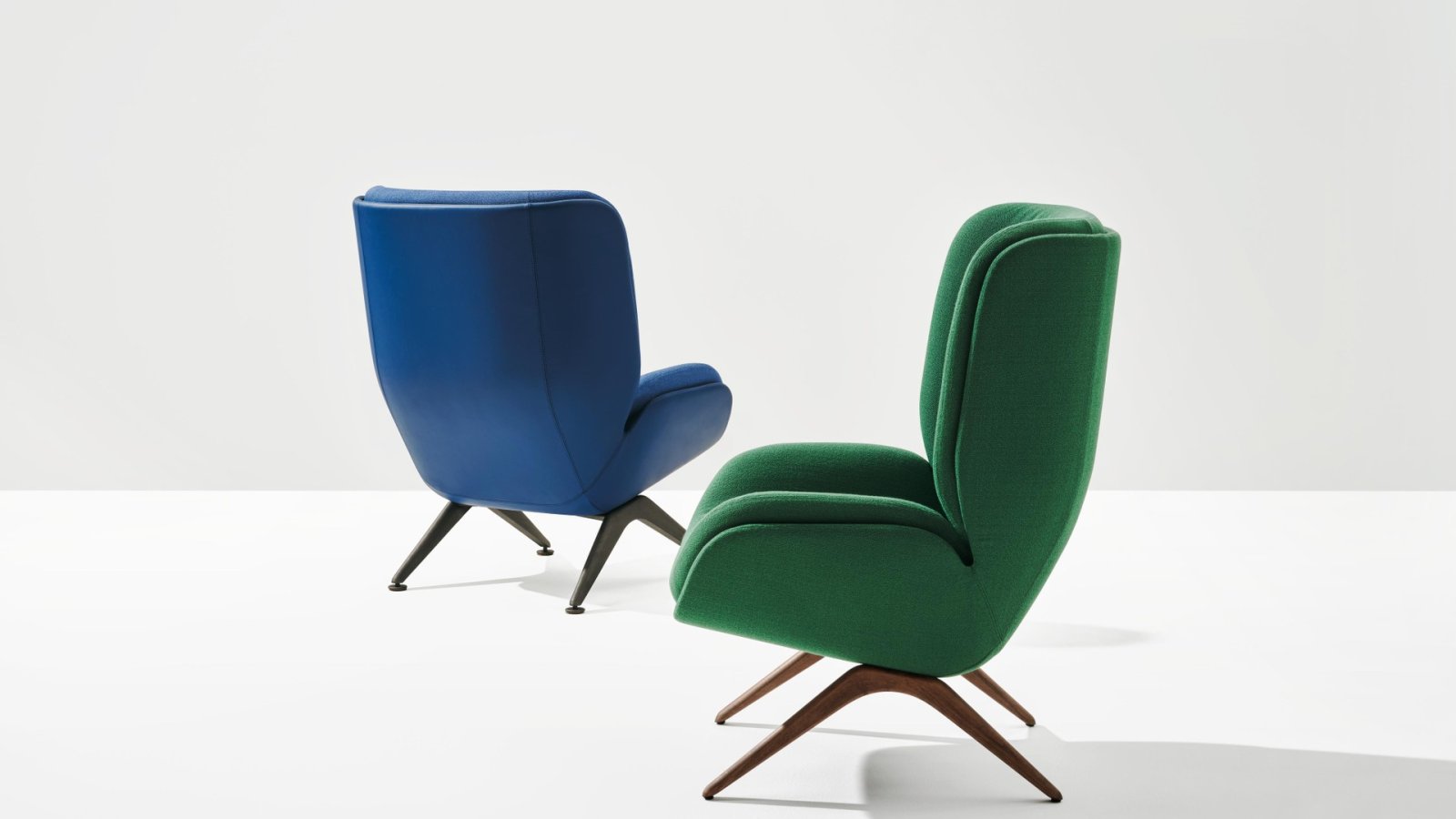 Reception armchairs Lepal by Arper in a US lobby
