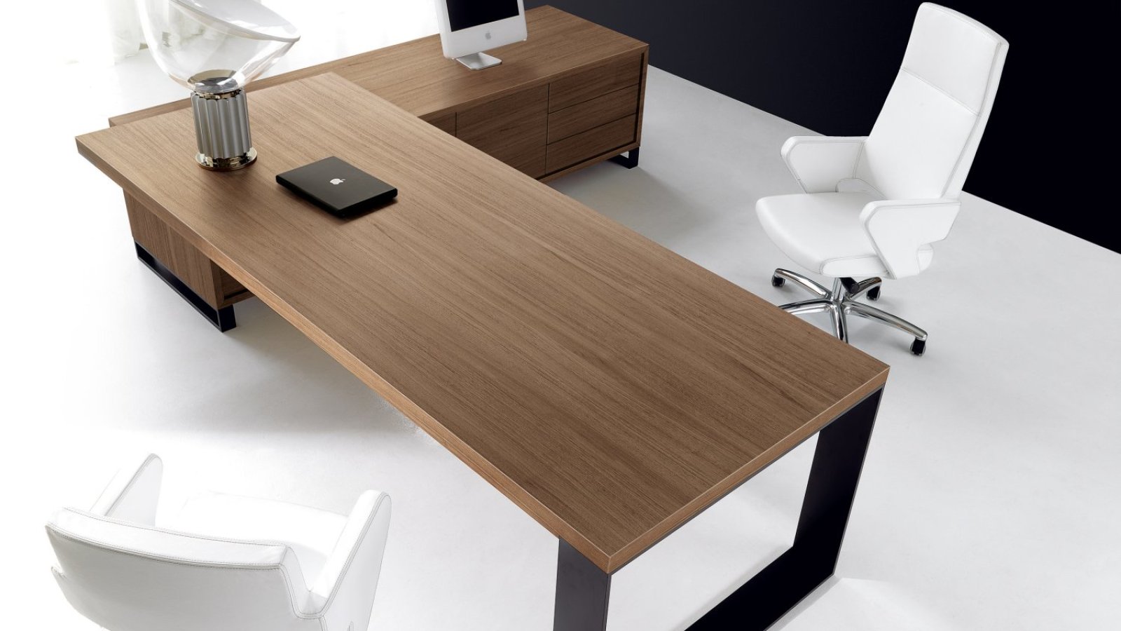 New Loop executive desk by IVM Office in an American corner office
