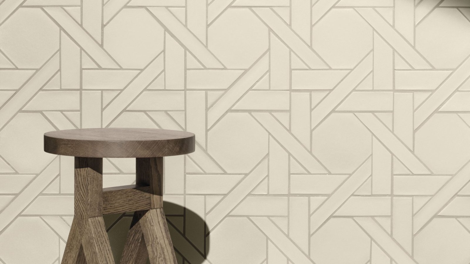 Weaving mosaic by Mutina in the Ba Leng pattern in white