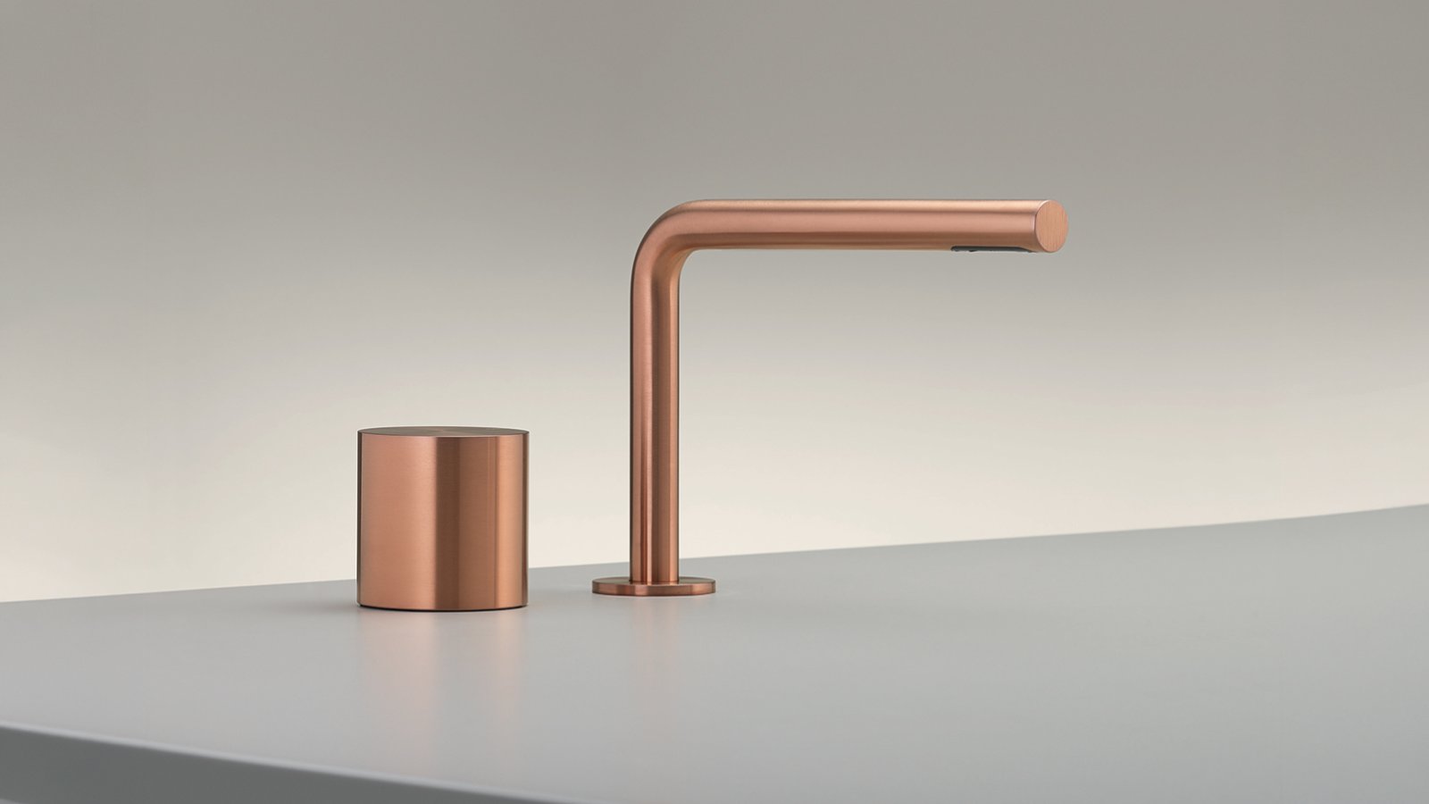 Opus two-hole progressive faucet with swiveling spout in Copper satin