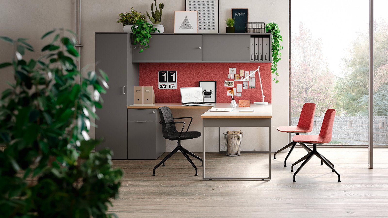 Nucleo freestanding panels forming a room around a Pigreco table