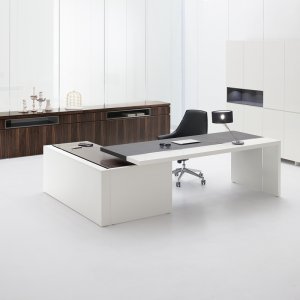Rational composition of the Ar.tu desk in white lacquer and cooked oak