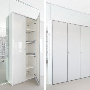 Storage unit built into a www.60 partition wall