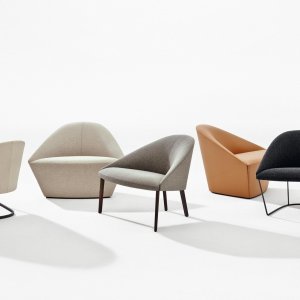 Reception armchairs Colina by Arper grouped in a lobby