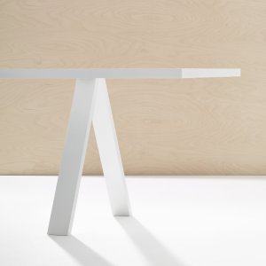 Fenix white top of the Cross table