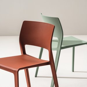 Rust colored Juno 02 designer chair