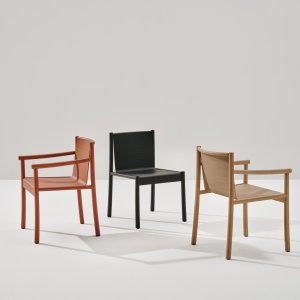Reception seating Kata by Arper in a US lobby