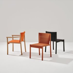 Kata Chair without armrests at the front desk