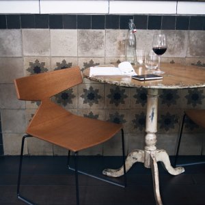 Hotel lounge specified with Saya chairs by Arper