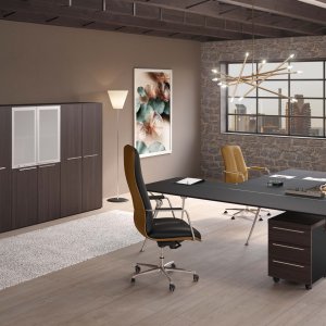 Designer office desk Genesis by Codutti in L-shape with wood bridge return
