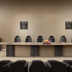 Modern office desk Omega in walnut dyed oak with black glass top by Codutti