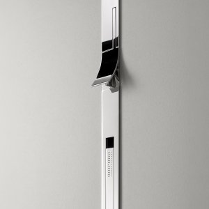 Cut Plus shower column with rain showerhead