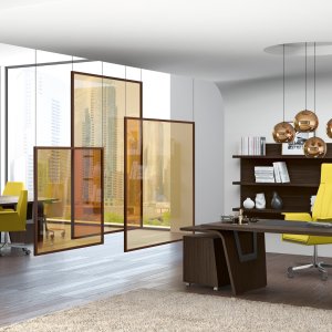 Extra-clear glass top of the Larus