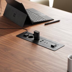 Round DR meeting table by Frezza, 63 inches across