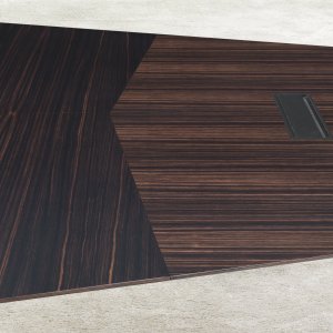 Executive floor with Euclideo table and Wing armchairs