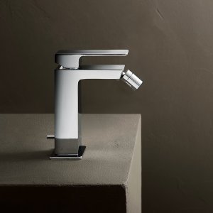 Where the Mint single-hole faucet meets the vanity top, Matt Black finish