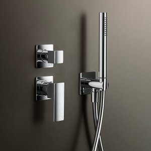 Wall-mount lavatory faucet in Matt Black from the Fantini Mint line