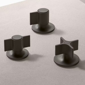 Polished nickel Flora lavatory set with two-wing handles