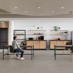 High table assembled from the Fluido kit by Martex