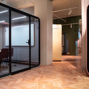 All glass acoustic front of the Framery Six pod