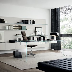 Satin stainless steel beam under the Air Desk by Gallotti & Radice