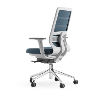 Pyla stool version with footrest at a counter