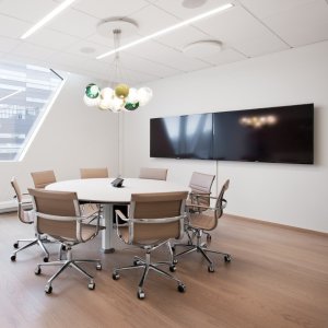 The Una Chair executive seating range by ICF in mesh and leather