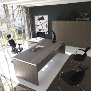 Athos executive desk by IVM with built-in Primofiore pad and flush Top Access port