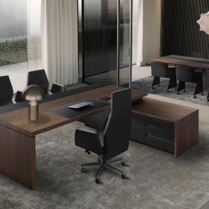 Black lacquered beech spacer between volumes