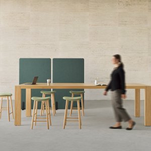 Kyo desk system by Mario Mazzer, full room view