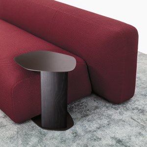 Freestanding island of Suiseki seating