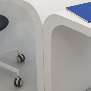 Satin chrome leg of Brunch by Lapalma
