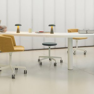 Cut with high adjustable base at a counter