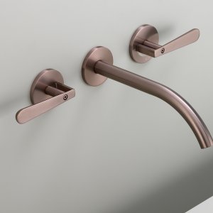 Free-standing tub filler column Lutezia by Cea Design