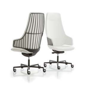 Executive office chair Italia by Luxy in a US corner office