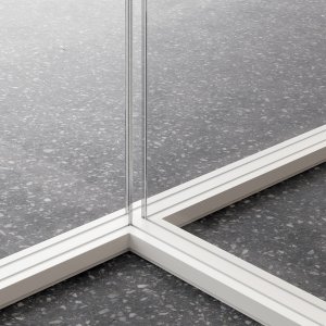 Satin glass for privacy on the M2 partition — Quadrifoglio system