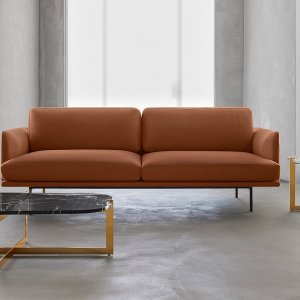 Italian lounge seating: New York three-seater sofa by Quinti, 100.8 in wide