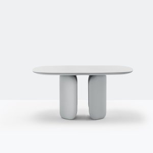Closed-bracket layout of the Elinor table bases