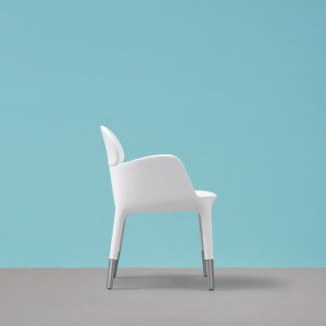 Ester 696 high-back swivel chair for a private office