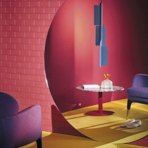 Eight Ester chairs along a boardroom table