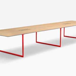 Toa desk 94.5 × 35.4 in with the red RO400 cable tray under the slot