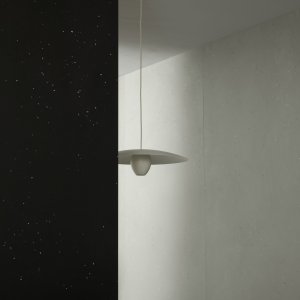 Primavera Nero tile sample with light chips