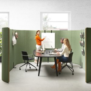 Social table with stools from the Pigreco collection