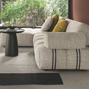 Guest chairs area with a square Qubik island
