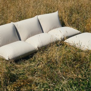 Brezza outdoor furniture in a courtyard